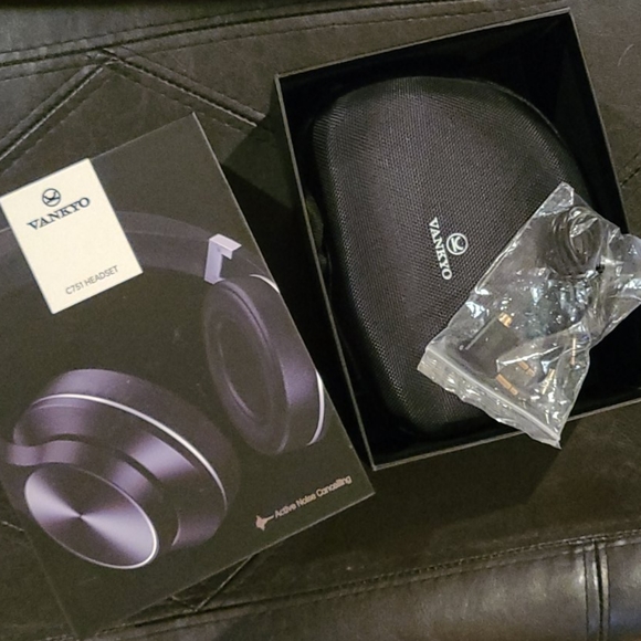 Noice Canceling Headset VANKYO C751 HEADSET - Picture 1 of 11